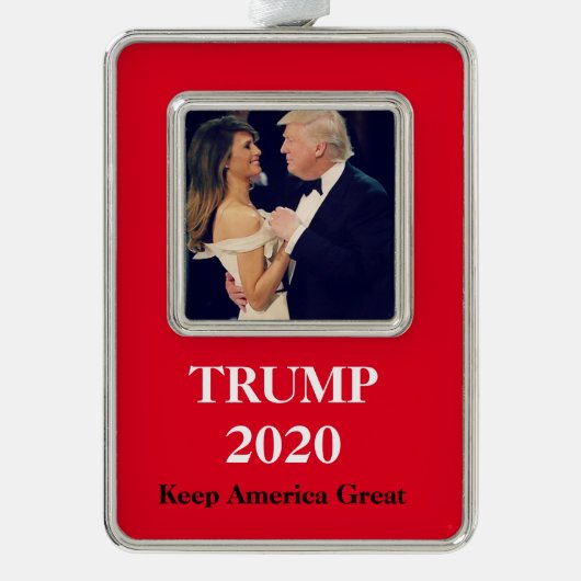 Trump 2020 Keep America Great America Verzilverd Omlijst Ornament (Voorkant)