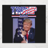 Trump 2020 Trump die de vlag omhelst Bier Etiket (Enkel label)