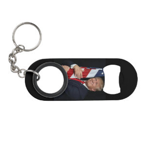 Trump 2020 Trump Hugging The American Flag Mini Flessenopener