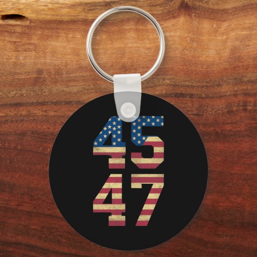 Trump 2024 45 47 -Amerikaanse vlag Retro 4547 Sleutelhanger (Voorkant)