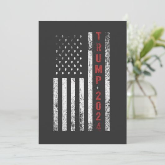 Trump 2024 Amerikaanse vlag noodlijdende cadeau Kaart (Staand voorkant)
