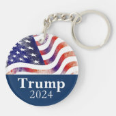 Trump 2024 Faded Amerikaanse vlag campagne Sleutelhanger (Achterkant)