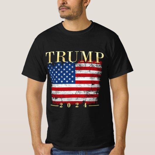 Trump 2024 Gold  Grunge USA Flag T-shirt (Voorkant)