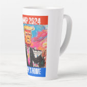 TRUMP 2024 HET HUIS VAN PAPA LATTE MOK (Rechterhoek)