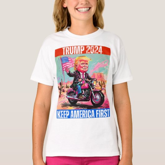 TRUMP 2024 HOUDT AMERIKA OP DE EERSTE PLAATS T-SHIRT (Voorkant)
