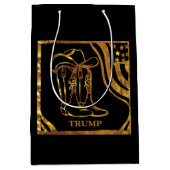 TRUMP 2024 MEDIUM CADEAUZAKJE (Voorkant)