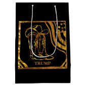 TRUMP 2024 MEDIUM CADEAUZAKJE (Achterkant)