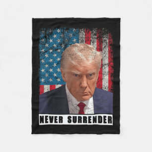 Trump 2024 Mok Shot President Never Surrender Flag Fleece Deken