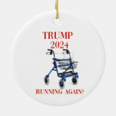 Trump 2024 opnieuw aan het draaien? keramisch ornament (Achterkant)