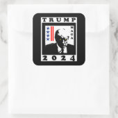 TRUMP 2024 RWB VIERKANTE STICKER (Tas)