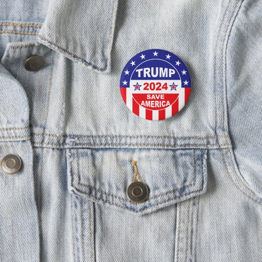 TRUMP 2024 SAVE AMERICA RONDE BUTTON 5,7 CM (In situ)