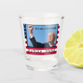 Trump 2024 shot glas (Voorkant)