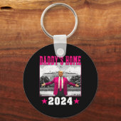 Trump 2024 Take America CK Daddy's Home Trump Pink Sleutelhanger (Voorkant)