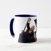 Trump 2024: Vecht voor Amerika Mok (Voorkant links)