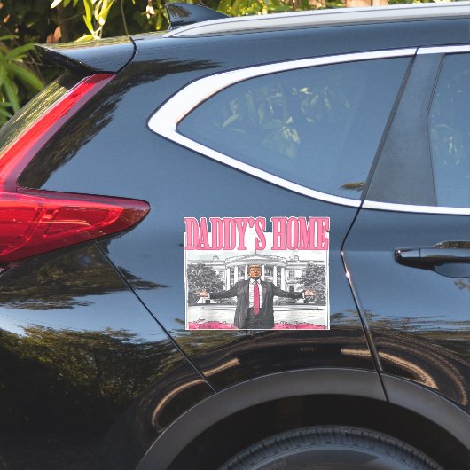 Trump 2024 Verkiezing Daddy's Home Roze Sticker (Auto Zijkant)
