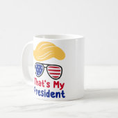 Trump 47 - Dat is mijn President Koffiemok (Voorkant links)