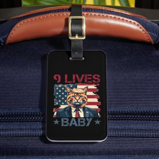 Trump 9 leeft in Baby Bagagelabel (Voorkant Insitu 2)