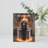 Trump bidt in een kerk De Anti-Christus Briefkaart (Staand voorkant)