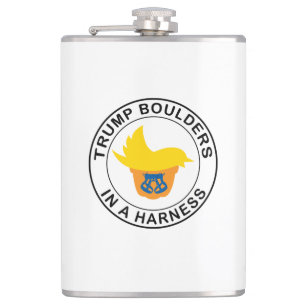 Trump Boulders in een harnas Heupfles