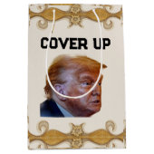 Trump Cover Up Gift Bag Medium Cadeauzakje (Voorkant)