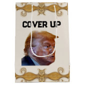 Trump Cover Up Gift Bag Medium Cadeauzakje (Achterkant)