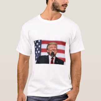 Trump en zijn vlag T-shirt