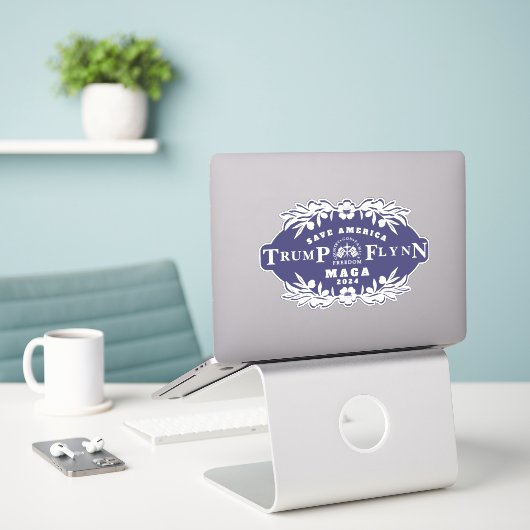 Trump Flynn 2024 Sticker (Laptop op bureau)