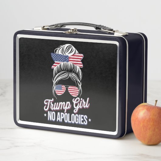 Trump Girl Geen Excuses Messy Bun Retro Vintage (In situ)