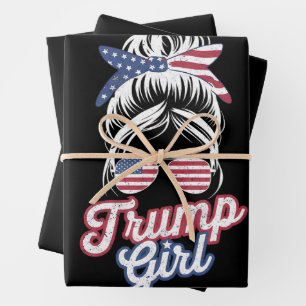 Trump Girl Messy Bun  Amerikaanse vlag Inpakpapier Vel