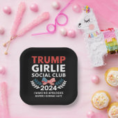Trump Girlie Coquette Sociale Club Boog Verkiezing Papieren Bordje (Feest)