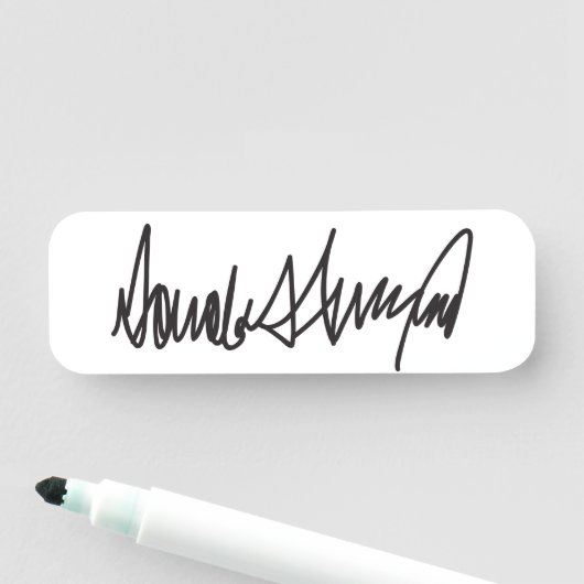 Trump-handtekening naamplaatje (In situ)