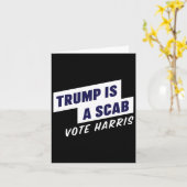 Trump is een Scab - Stem Harris 2024 Kaart (Gele Bloem)