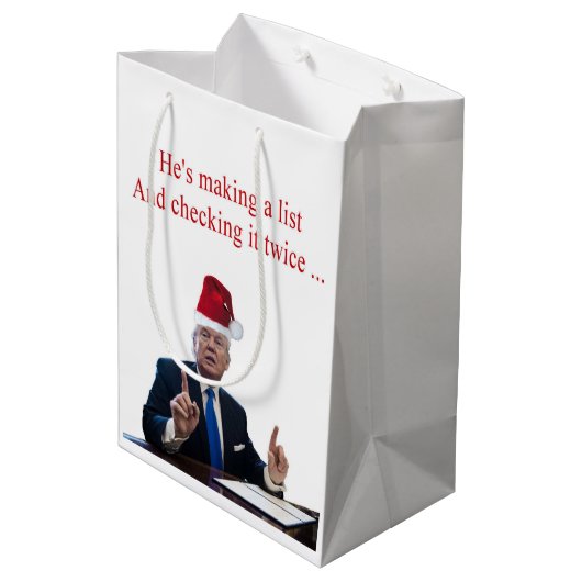 Trump Kerstmis: Hij maakt een lijst Medium Cadeauzakje (Achterkant Gekanteld)