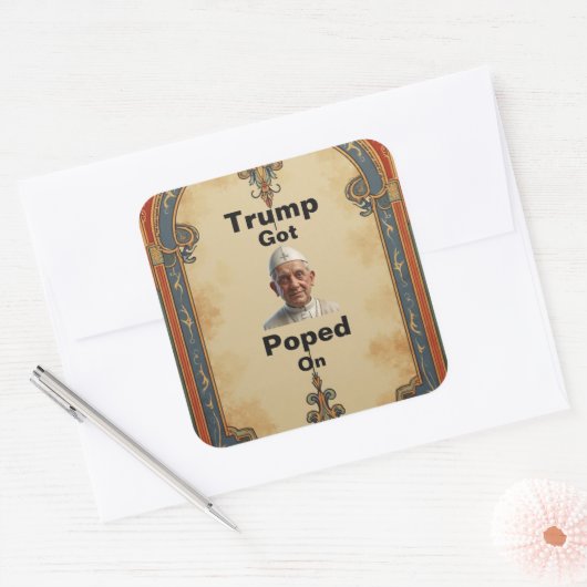 Trump kreeg sticker gepopt (Envelop)