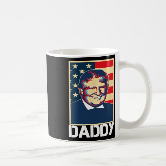 Trump looft pappie koffiemok (Rechts)