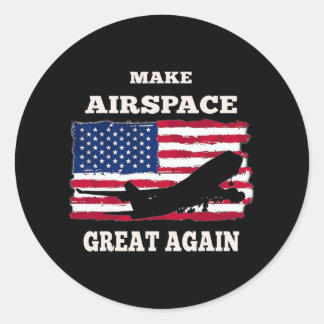 Trump maakt politiek luchtruim weer groot ronde sticker