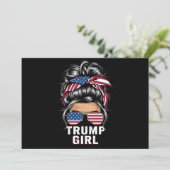Trump Meisje Messy Bun USA Vlag Trump 2024 Verkiez Kaart (Staand voorkant)