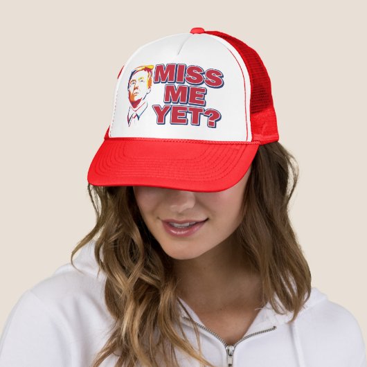 Trump-Miss-Toch Trucker Pet (In situ)
