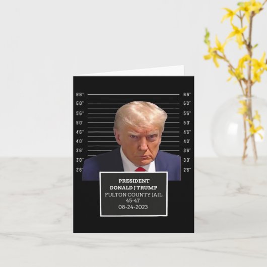 Trump Mok schoot President Donald J Trump Mugshot  Kaart (Gele Bloem)