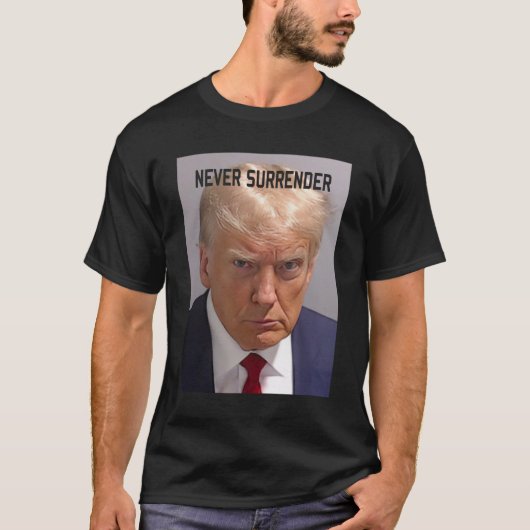 Trump Mugshot Donald Trump Mok shot Never Surender T-shirt (Voorkant)