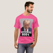 Trump Mugshot Revenge T-shirt (Voorkant volledig)