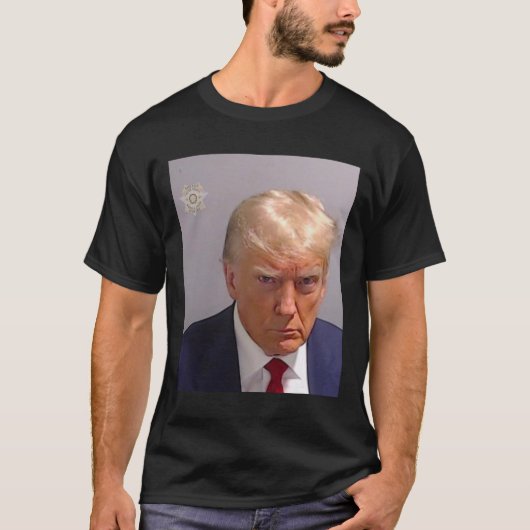 Trump Mugshot T-shirt - iconisch en grappig (Voorkant)