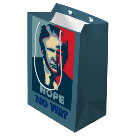 Trump Nope No Way Gift Bag Medium Cadeauzakje (Achterkant Gekanteld)