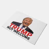 Trump not Welcome Deurmat (Schuin)