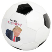 Trump Patriotic 🚗 USA Hij is mijn President Voetbal (Drie kwart)