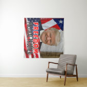 Trump politiek gevangene wandkleed (In Situ (horizontaal))