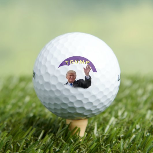 Trump President Portret 🇺🇸😁 Waving Golfballen (Insitu Shirt)