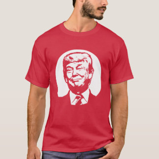 Trump Red t-Shirt glimlachen