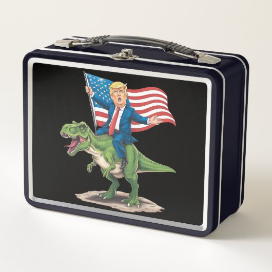 Trump Riding Dinosaur T Rex Amerikaanse Vlag (Voorkant)