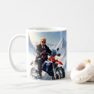 Trump rijdt motorfiets in de winter Kerstmis MAGA Koffiemok